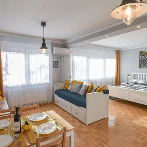 Apartment Vitalis Apartman, Eger